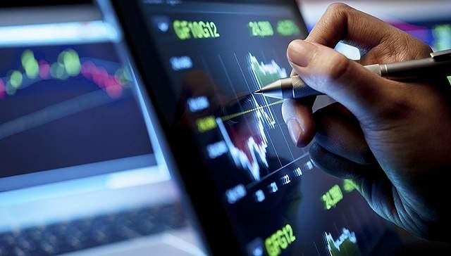 基金“踩雷”代價巨大 轉戰可轉債“藍海”