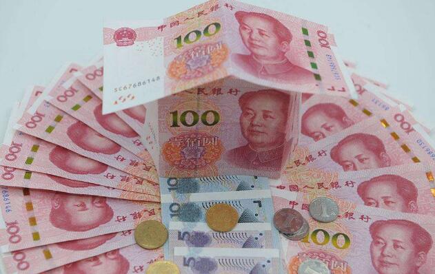 美國經(jīng)濟(jì)數(shù)據(jù)表現(xiàn)良莠不齊人民幣中間價(jià)下調(diào)128點(diǎn)