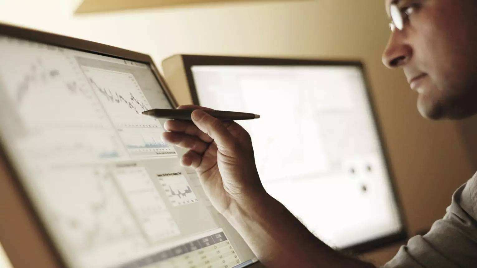 股票市場-中國股民的絕望定律! 股票市場-中國股民的絕望定律!