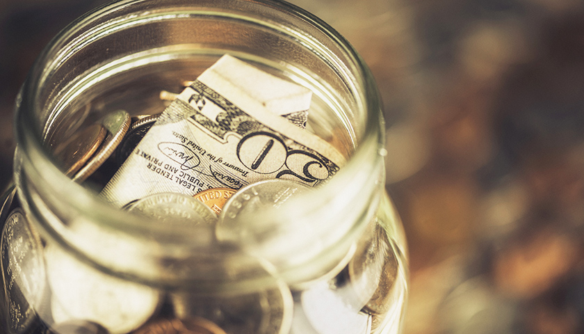 退休教師陷“套路貸” 檢察官來支招