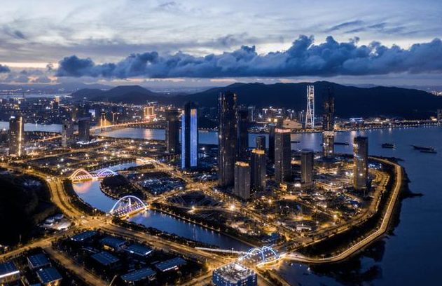 習近平：中方愿同美方加強各領域交流合作、妥善管控分歧