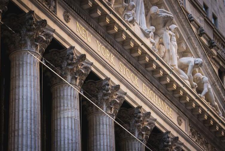 開年罕見！20多只基金同日開啟限購！