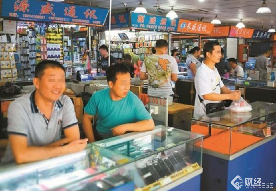 華強北店家搶占手機殼市場