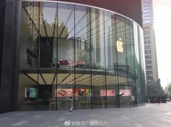 iPhone 8大面積退貨 蘋果概念股“青”一色