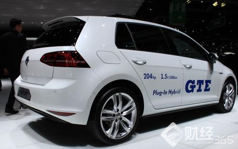 　　大眾汽車銷量迎來新高 高速女子違規上演“此地無銀三百兩”!